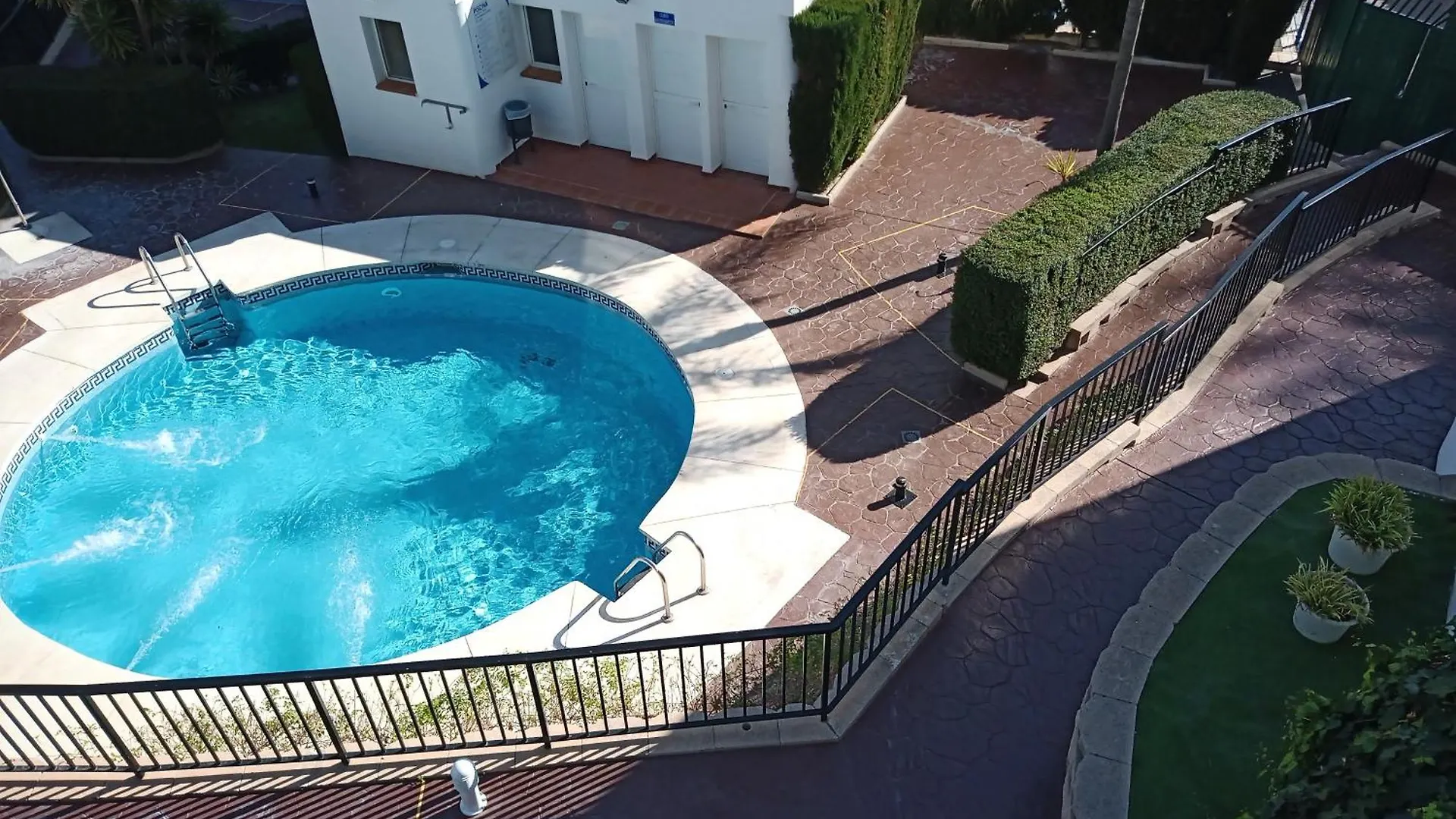 Paradise of Benalmadena: Mountain Views Near Beach